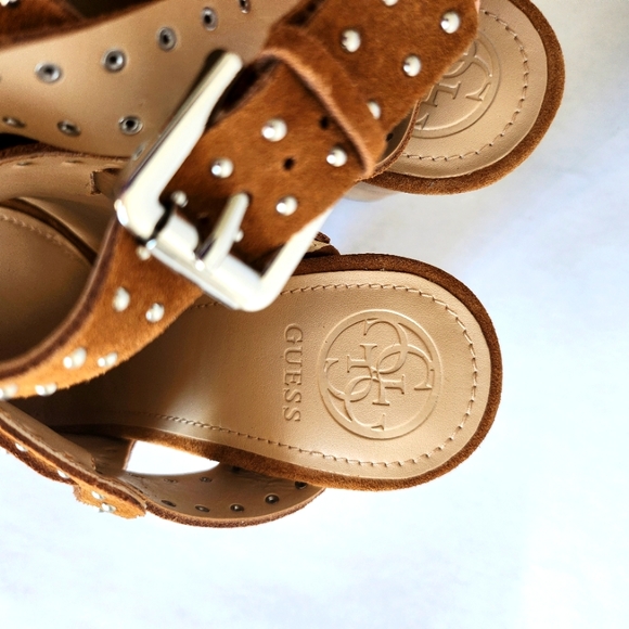 BNIB Guess Suede Sandals - Picture 7 of 12
